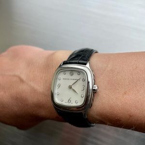 **SOLD**David Yurman Ladies Thoroughbred Watch
